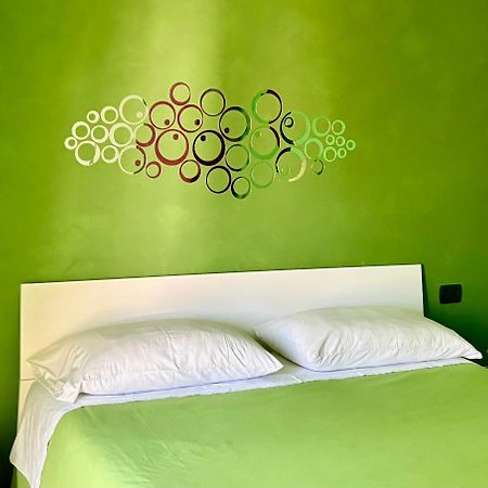 Cassano Magnago Color House Malpensa B&B מראה חיצוני תמונה