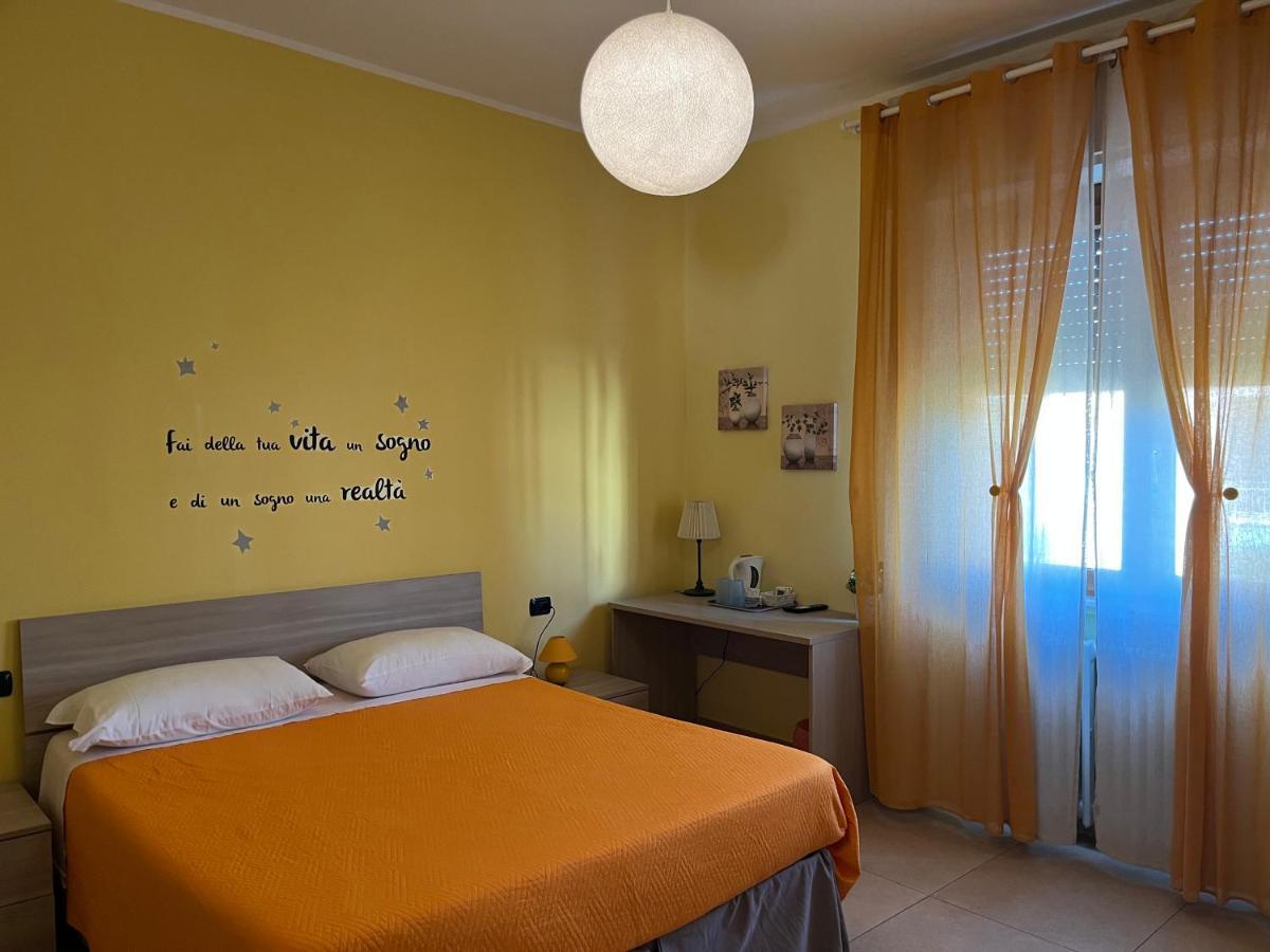 Cassano Magnago Color House Malpensa B&B מראה חיצוני תמונה
